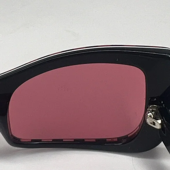 VERSACE Black/Pink Stripe Sunglasses MOD GV3 | PRELOVED!!💓🖤🕶️☀️ - Picture 9 of 14